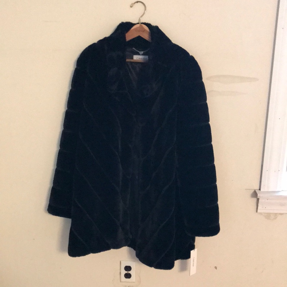 NWT Calvin Klein luxurious faux fur coat
